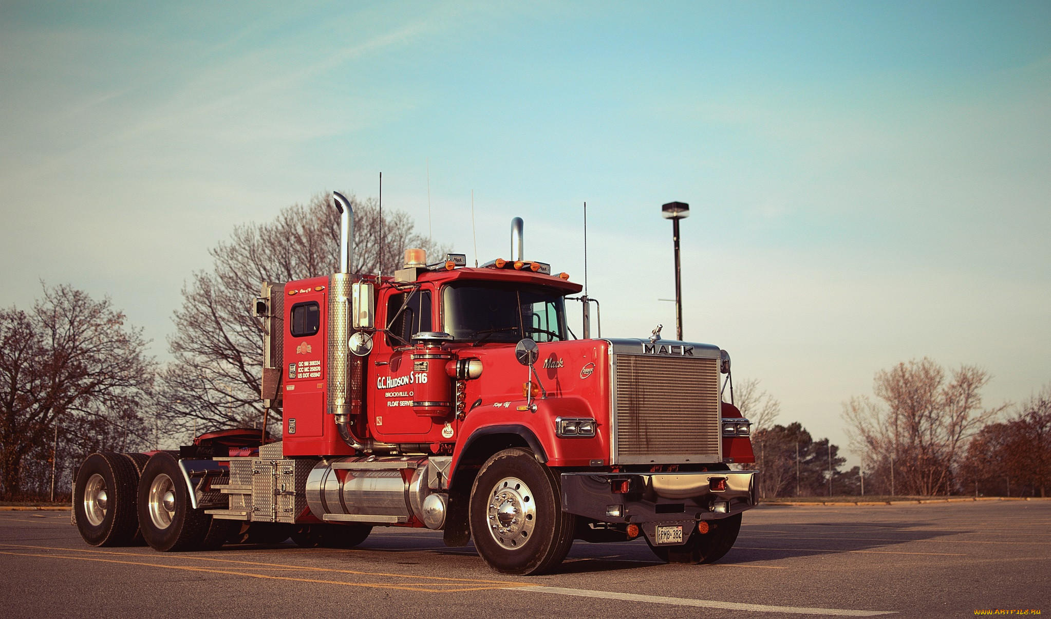 РђРІС‚РѕРјРѕР±РёР»Рё Mack Trucks